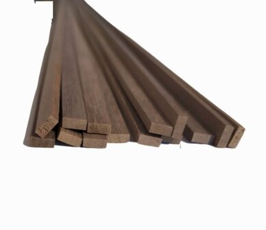 Noten hout modelbouw 2x5 mm